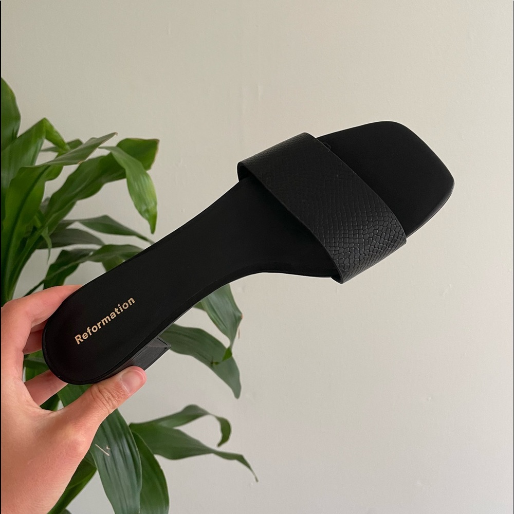 REFORMATION BLACK MULES